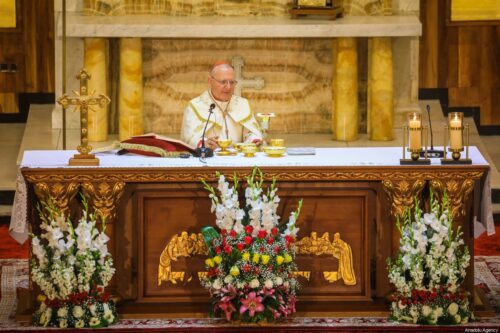 Patriarch of the Chaldean Catholics Louis Raphael I Sako leads a mass, held at St. Joseph Church to mark Christmas in Baghdad, Iraq on December 24, 2021. [Murtadha Al-Sudani - Anadolu Agency]