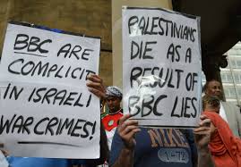 Protesters at a demonstration against the BBC's stance on Palestine [Scottish Palestine Solidarity Campaign]