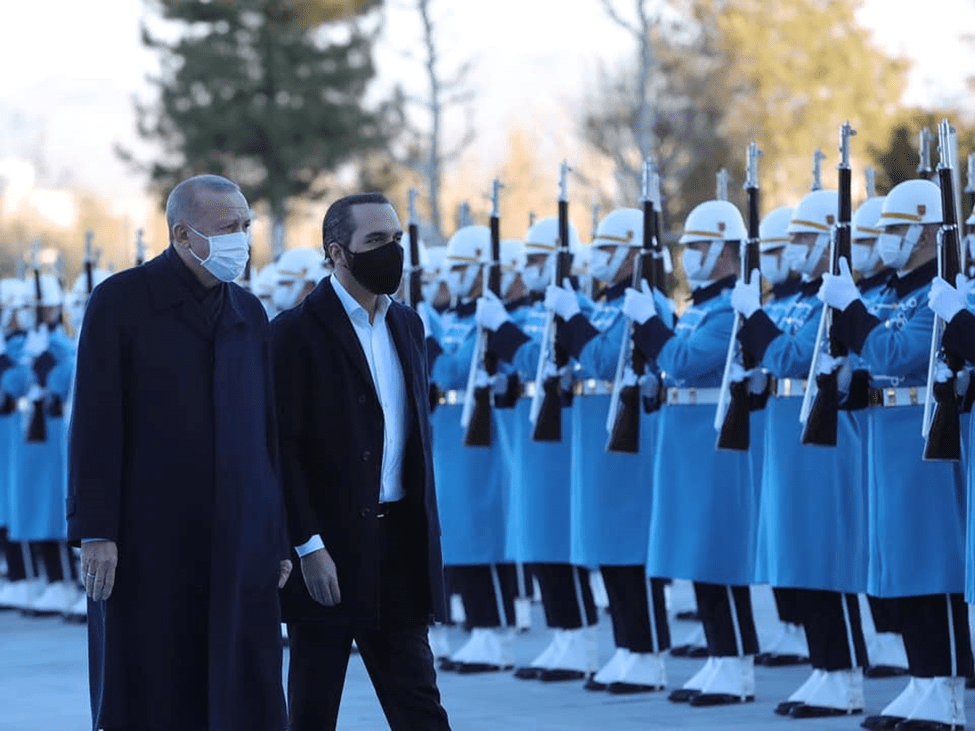 Turkish President, Recep Tayyip Erdogan welcomes the Salvadoran President, Nayib Bukele, in Ankara, on January 20, 2022 [Anadolu Agency]