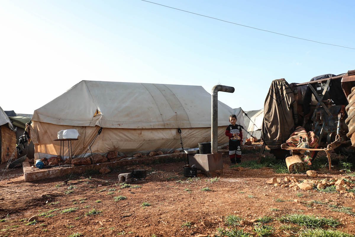 A view from a camp, where Syrian displaced civilians shelter in after the attacks of the Assad regime and its supporters, in Idlib, Syria on April 11, 2022 [İzzettin Kasım - Anadolu Agency]
