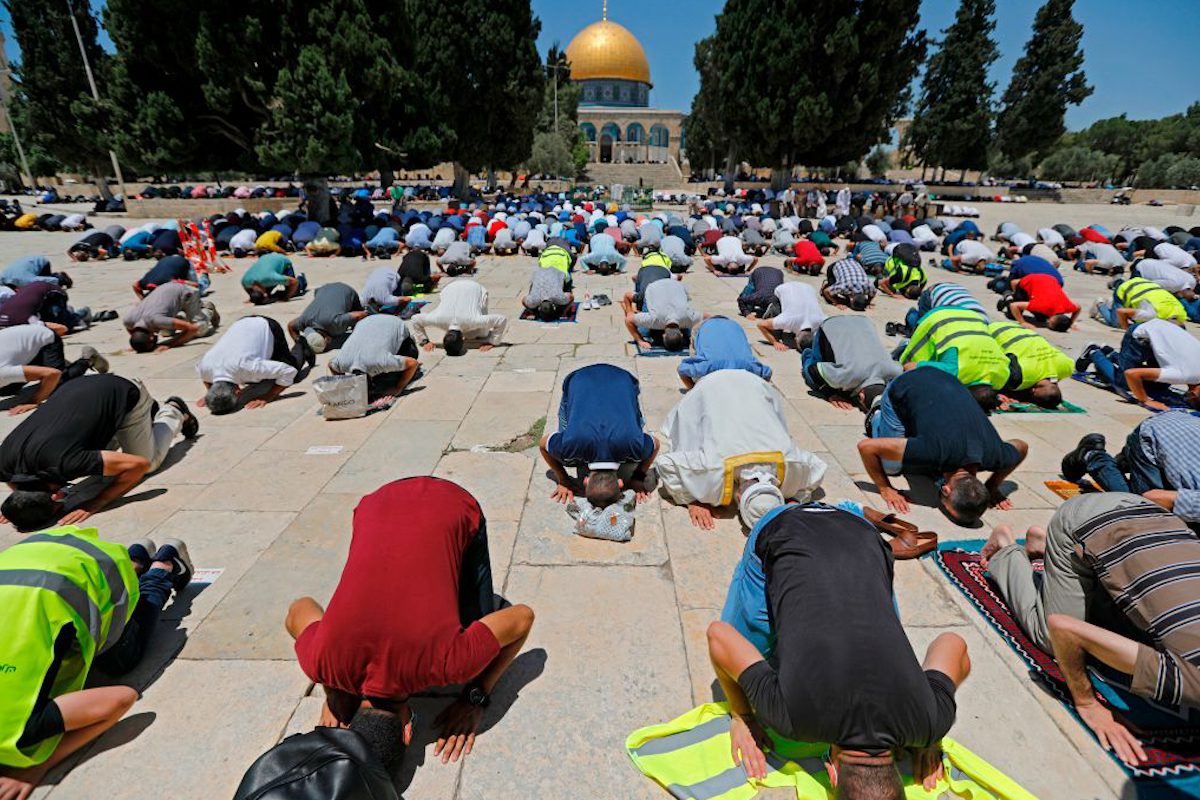 Thumbnail - Jerusalem's 1st Ramadan 2022 Friday prayers