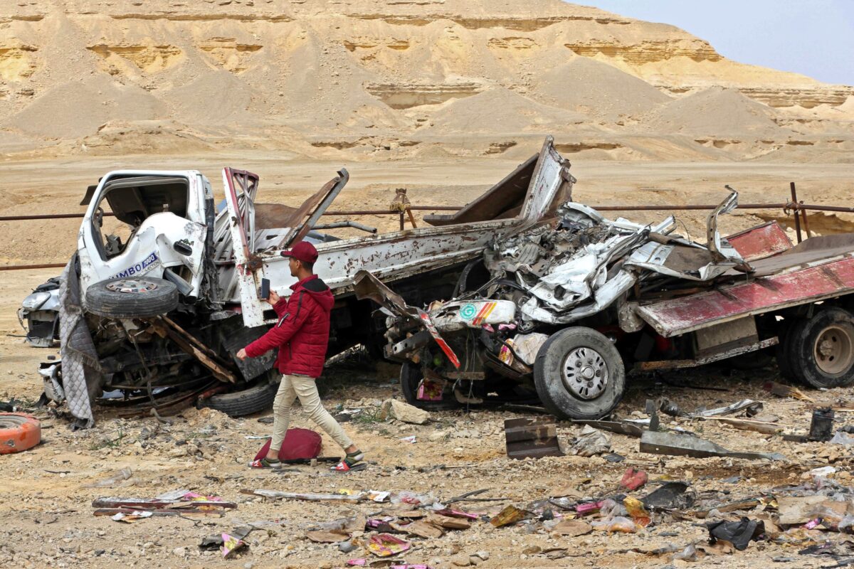 Traffic accident kills 12 in Egypt Middle East Monitor