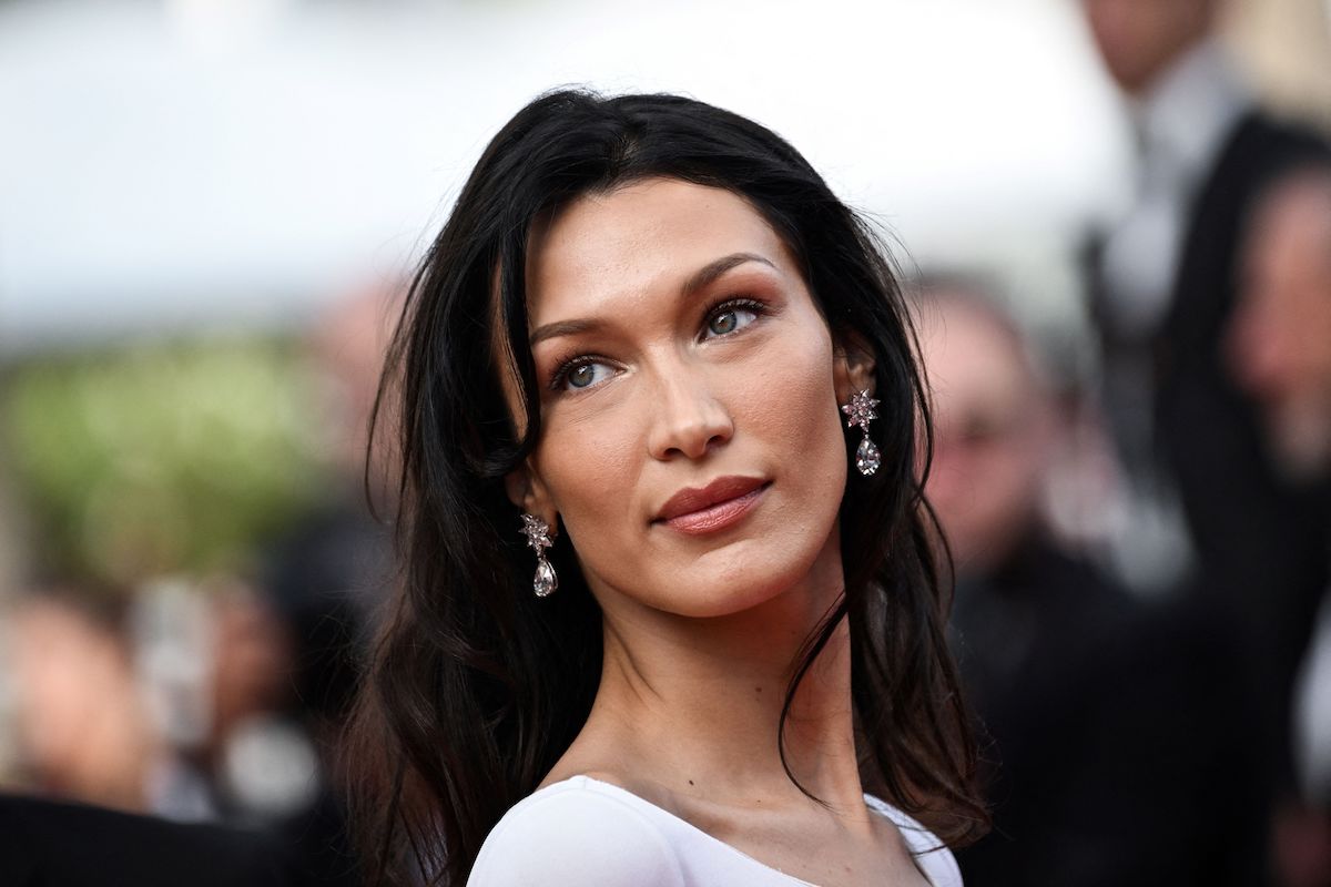 US model Bella Hadid arrives for the screening of the film "Broker" during the 75th edition of the Cannes Film Festival in Cannes, southern France, on 26 May 2022. [LOIC VENANCE/AFP via Getty Images]