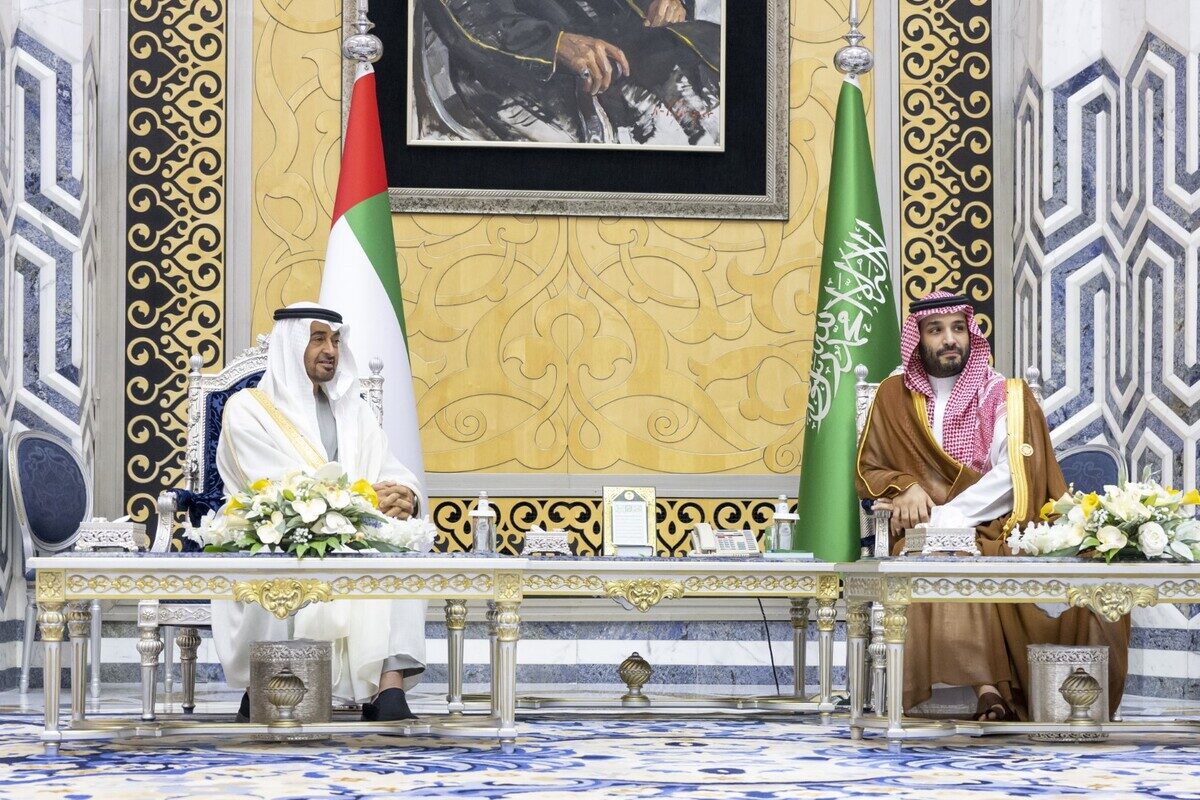 Saudi crown prince, UAE president discuss Palestinian issue, call to ...