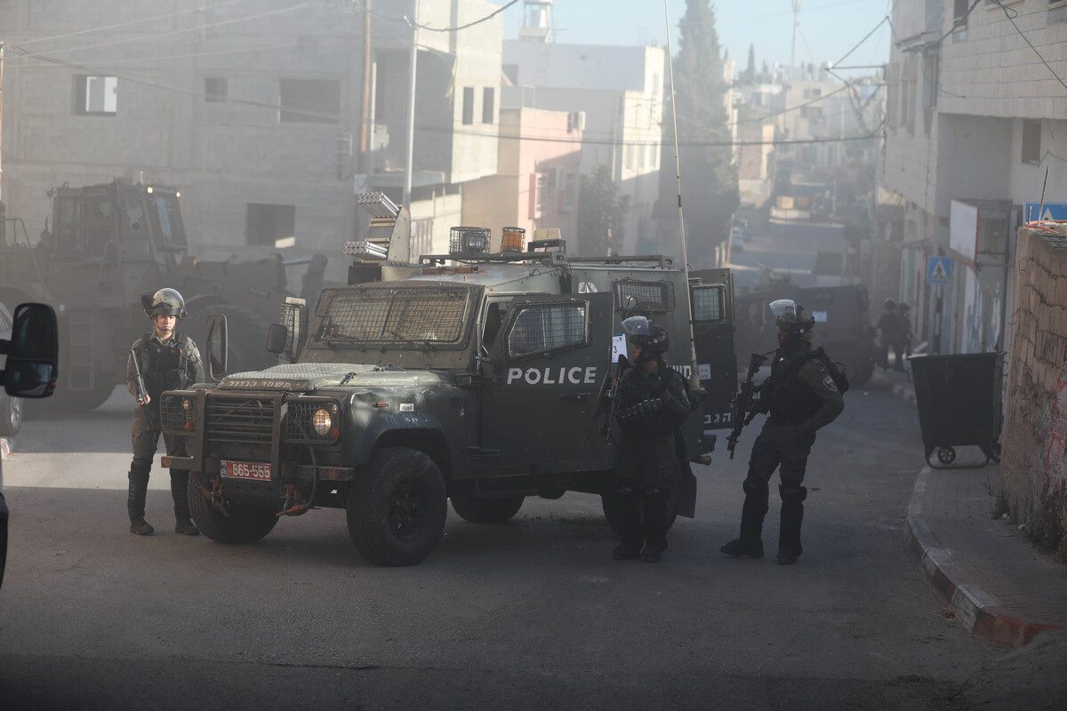 Israeli forces in the West Bank on July 26, 2022 [Issam Rimawi/Anadolu Agency]