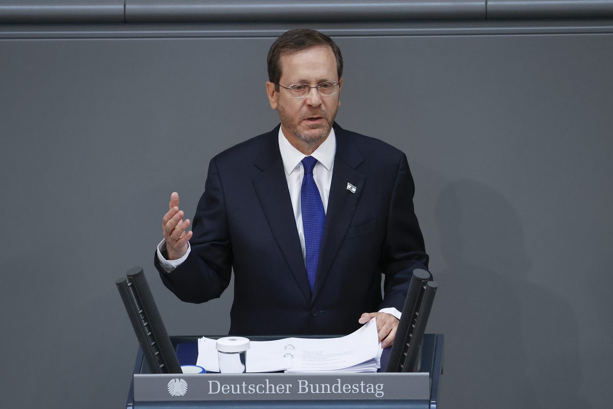 Israel's President Isaac Herzog on September 06, 2022 [Abdulhamid Hoşbaş/Anadolu Agency]