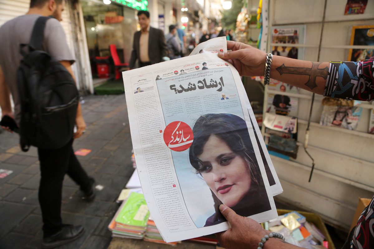 A view of Iranian newspapers with headlines of the death of 22 years old Mahsa Amini who died after being arrested by morality police allegedly not complying with strict dress code in Tehran, Iran on September 18, 2022. [Fatemeh Bahrami - Anadolu Agency]