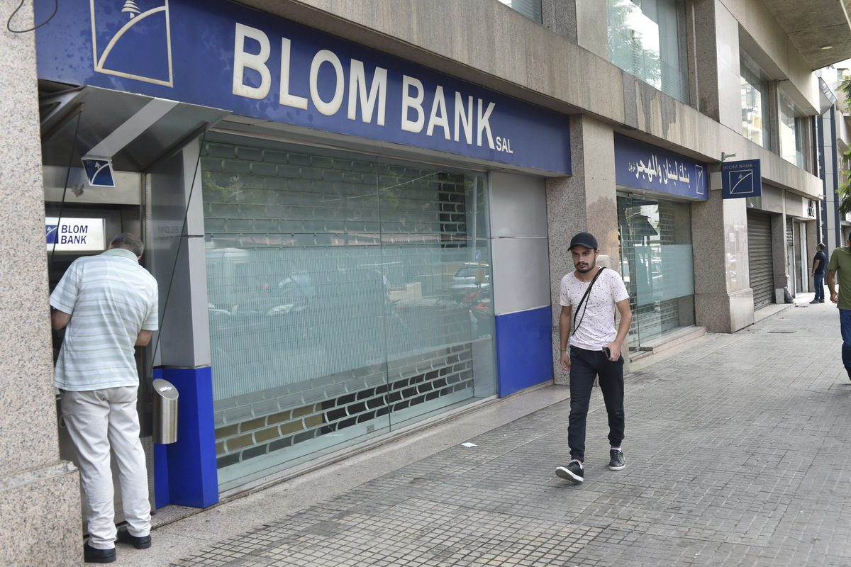 Lebanon Banks To Resume Strikes Middle East Monitor