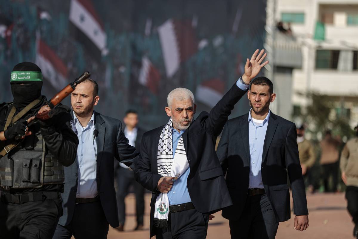 Yahya Sinwar (C), Palestinian leader of Hamas in Gaza Strip, greets people during an event marking the 35th anniversary of the establishment of Hamas in Gaza City, Gaza on December 14, 2022. [Ali Jadallah - Anadolu Agency]