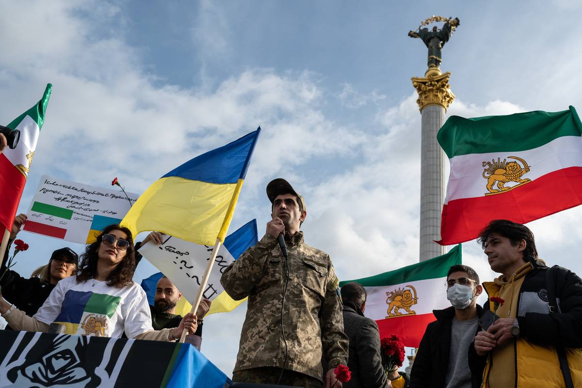 Iranians living in Ukraine, gather with banners and flags during a protest against Iran's government and deliveries of Iranian drones to Russia in central Kyiv, Ukraine [Viacheslav Ratynskyi/Anadolu Agency via Getty Images]