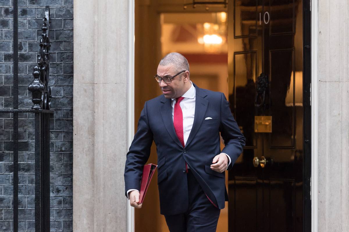 Secretary of State for Foreign, Commonwealth and Development Affairs James Cleverly leaves 10 Downing Street after attending the weekly Cabinet meeting chaired by Prime Minister Rishi Sunak in London, United Kingdom on January 10, 2023 [Wiktor Szymanowicz/Anadolu Agency]