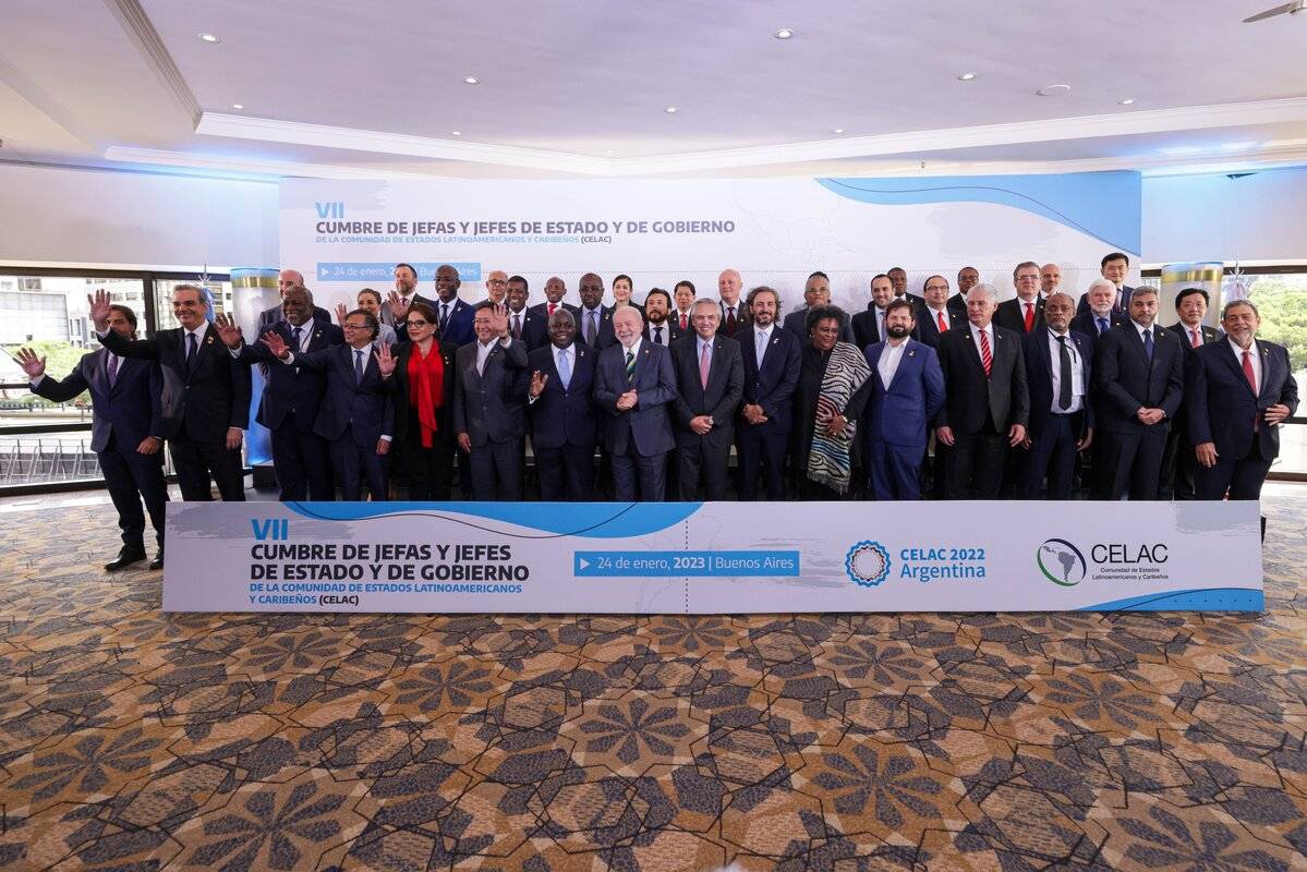 Latin American presidents meet at the CELAC regional summit. [photo source: Twitter]