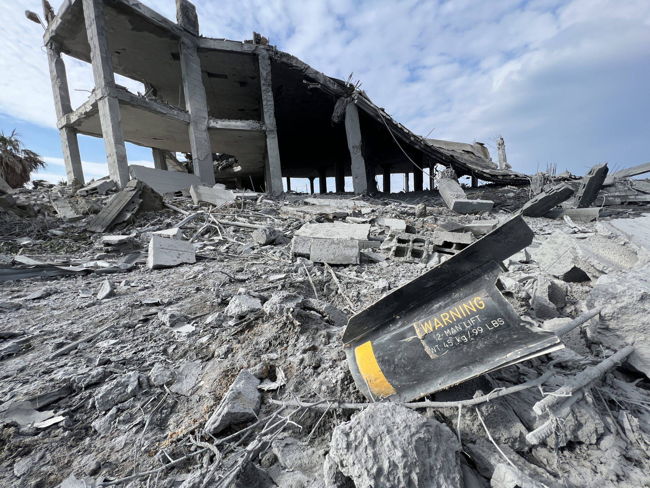 Israel missiles target photography studio in Gaza Middle East Monitor