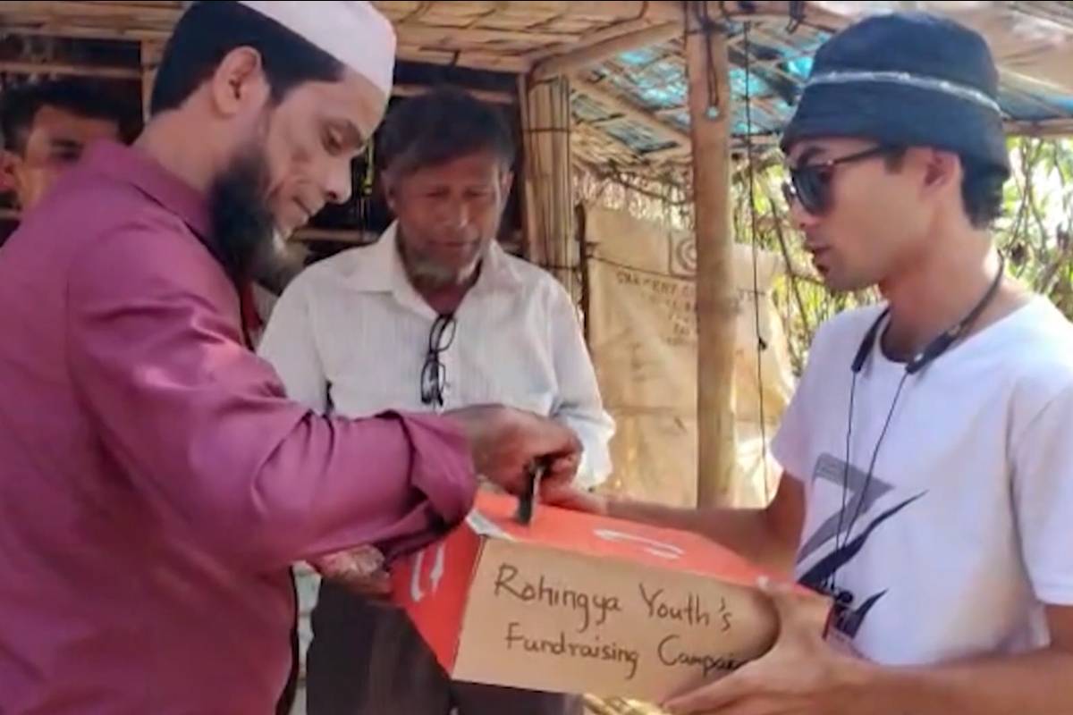 Rohingya refugees donate to earthquake victims