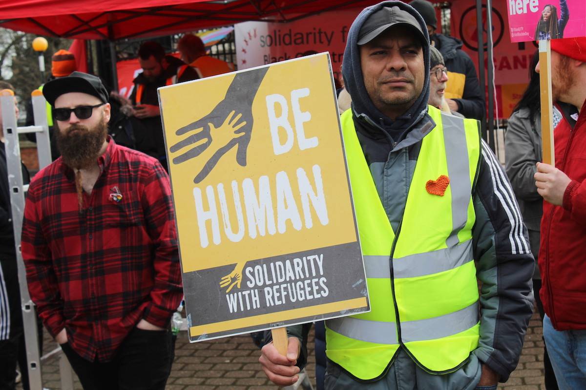 Pro Migration Demonstration Interrupted By Far Right Group In Uk