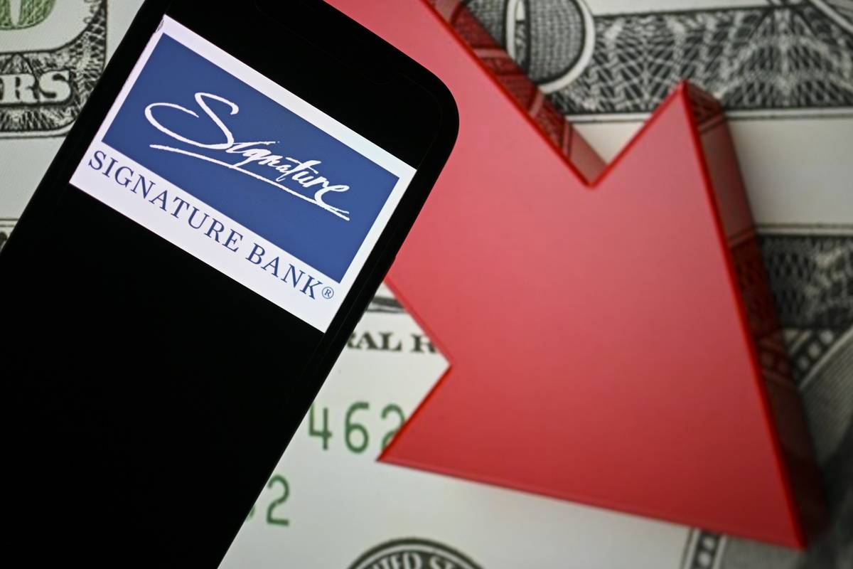 Signature Bank – Middle East Monitor