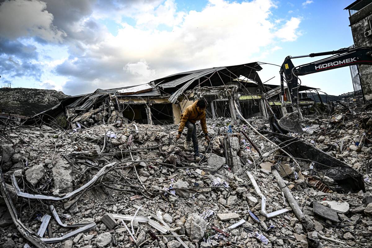 Debris removal efforts continue after devastating earthquakes hit multiple provinces of Turkiye including Hatay, on April 06, 2023. [ Metin Aktaş - Anadolu Agency]