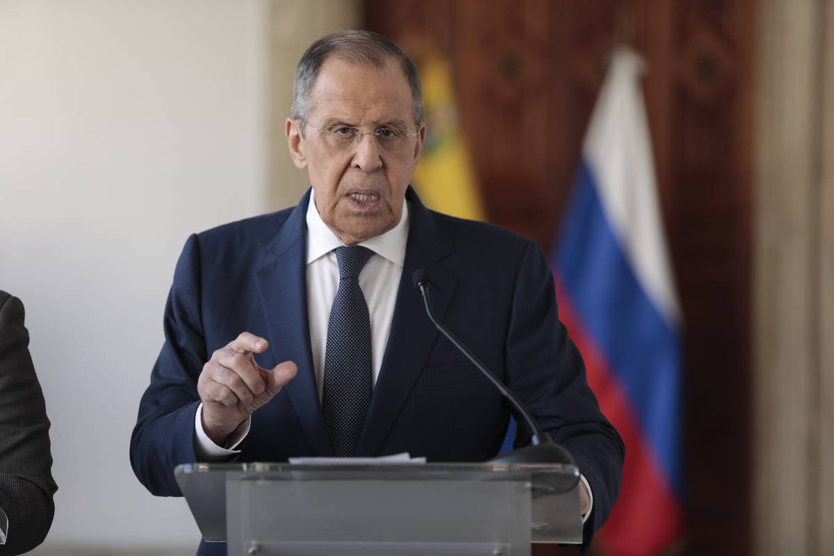 Russian Foreign Minister Sergei Lavrov and Venezuelan Foreign Minister Yvan Eduardo Gil Pinto (not seen) hold a joint news conference after their meeting in Caracas, Venezuela on April 18, 2023 [Pedro Rances Mattey / Anadolu Agency]