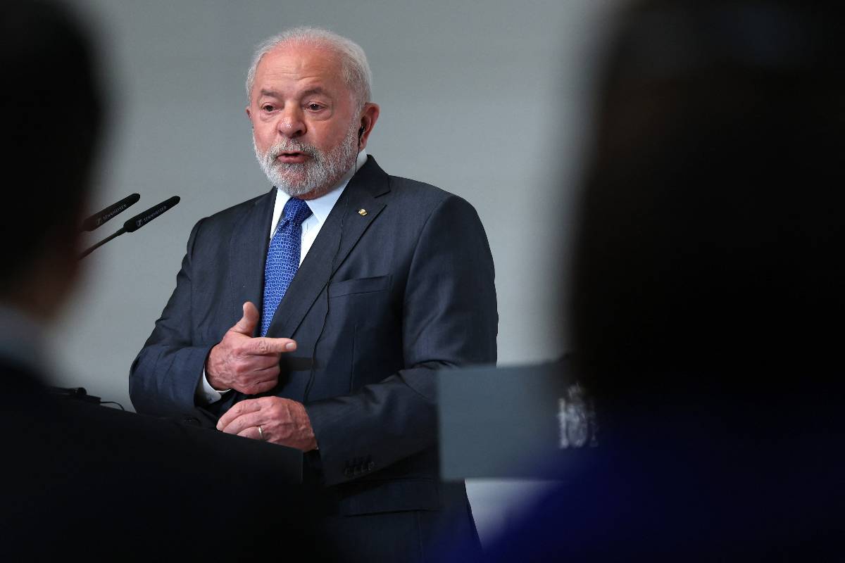 Brazilian President Luiz Inacio Lula da Silva holds a joint press conference with the Spanish prime minister at La Moncloa Palace in Madrid on April 26, 2023 [Photo by THOMAS COEX/AFP via Getty Images]