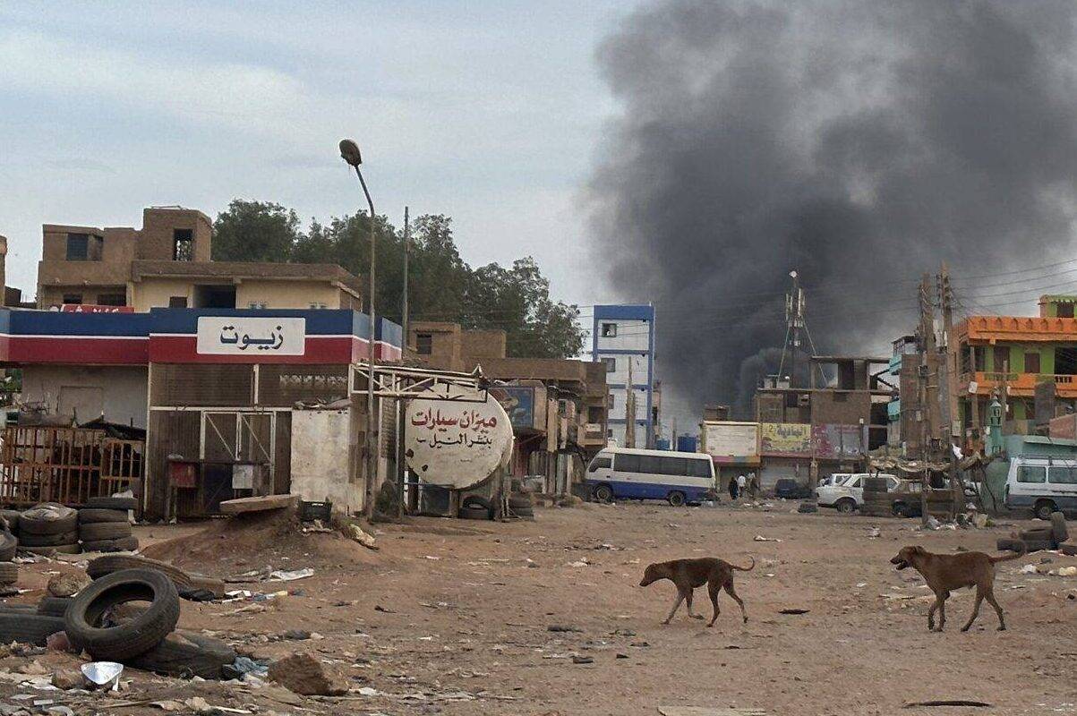 A view of streets as clashes continue between the Sudanese Armed Forces and the paramilitary Rapid Support Forces (RSF) despite the agreement on cease fire in Khartoum, Sudan on April 30, 2023 [Ömer Erdem - Anadolu Agency]