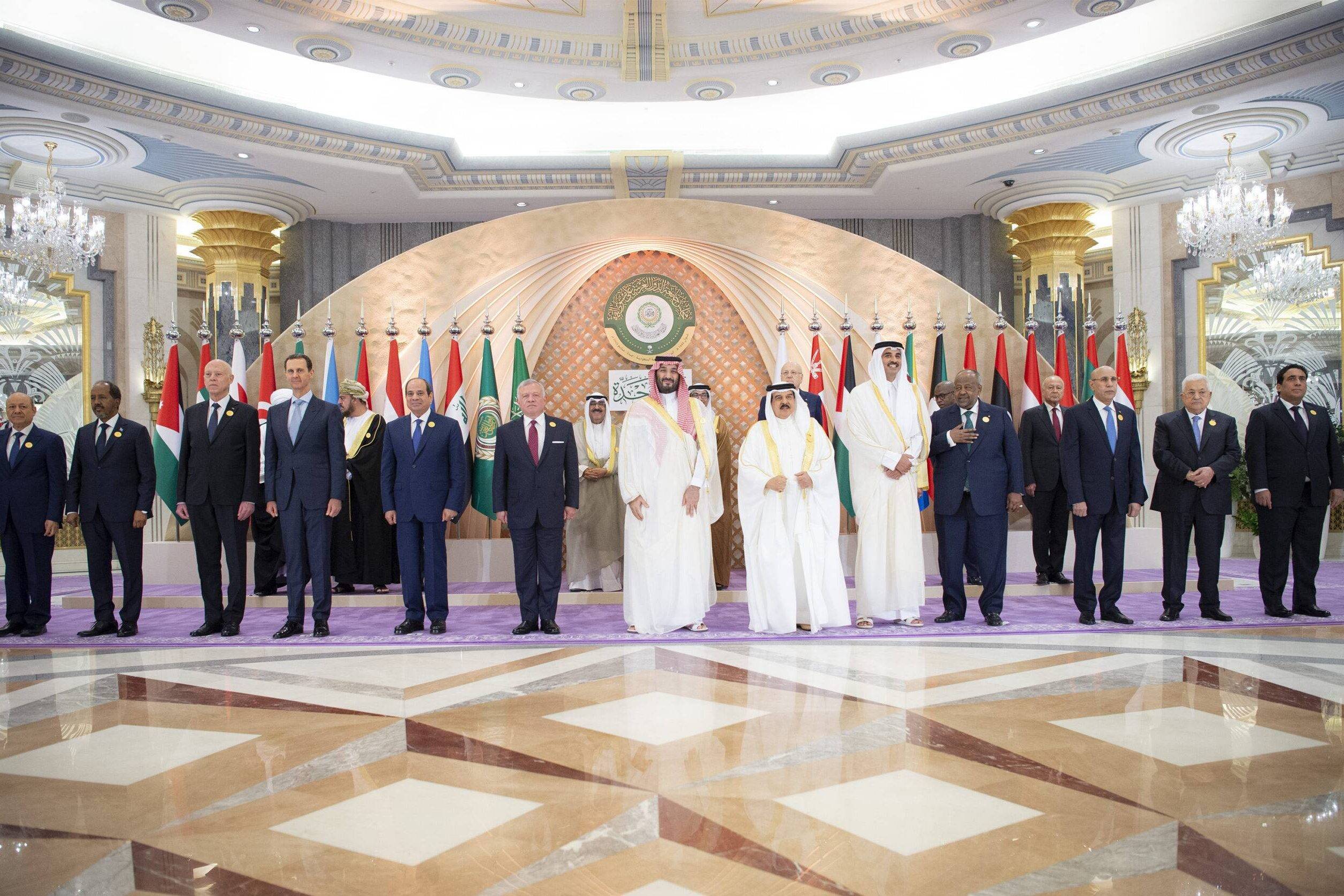 Leaders and officials pose for a family photo ahead of the 32nd Arab League Summit in Jeddah, Saudi Arabia on May 19, 2023 [Royal Court of Saudi Arabia - Anadolu Agency]