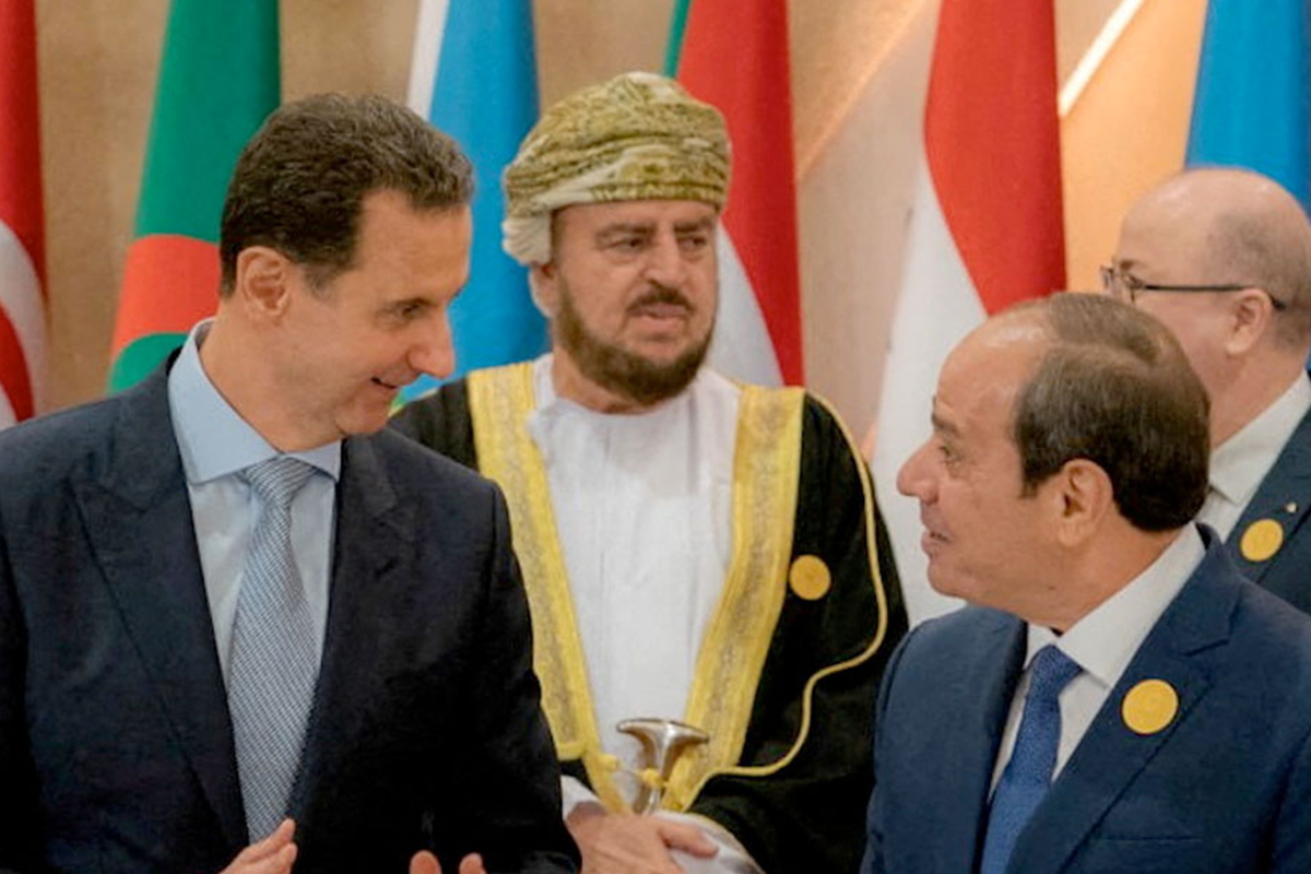 Syrian president Bashar Al-Assad (L) and Egyptian president Sisi [@EgyIndependent/Twitter]