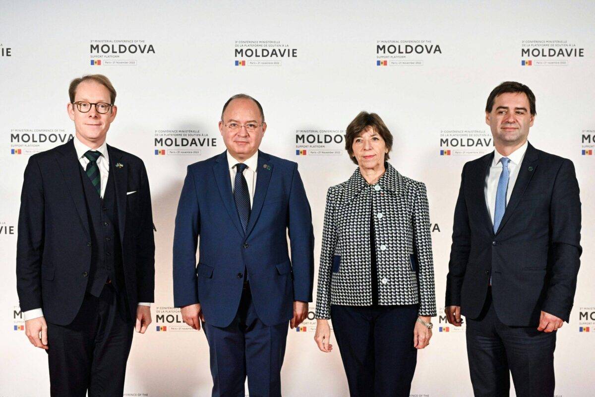 French Foreign and European Affairs Minister Catherine Colonna (2R) welcomes Swedish Foreign Minister Tobias Billstrom (L), Romanian Foreign Minister Bogdan Aurescu (2L) and Moldovan Foreign Minister Nicu Popescu in Paris, on November 21, 2022 [EMMANUEL DUNAND/AFP via Getty Images]
