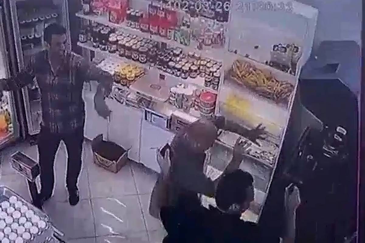 Iranian shop tells customers to dance for free milk