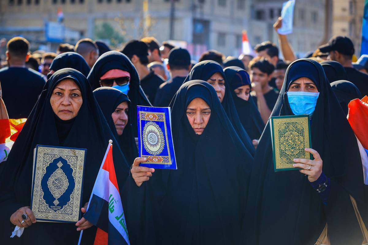 Iraqi Muslims in Baghdad protest the burning of Quran in Sweden ...