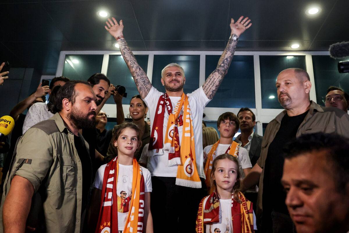 Istanbul Galatasaray secures Mauro Icardi in $11m transfer deal for 3-year  contract – Middle East Monitor