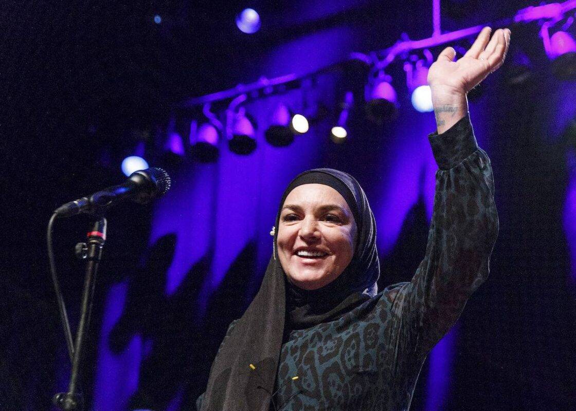 Singer-songwriter Sinead O'Connor performs on stage at Vogue Theatre on February 01, 2020 in Vancouver, Canada. [Andrew Chin/Getty Images]