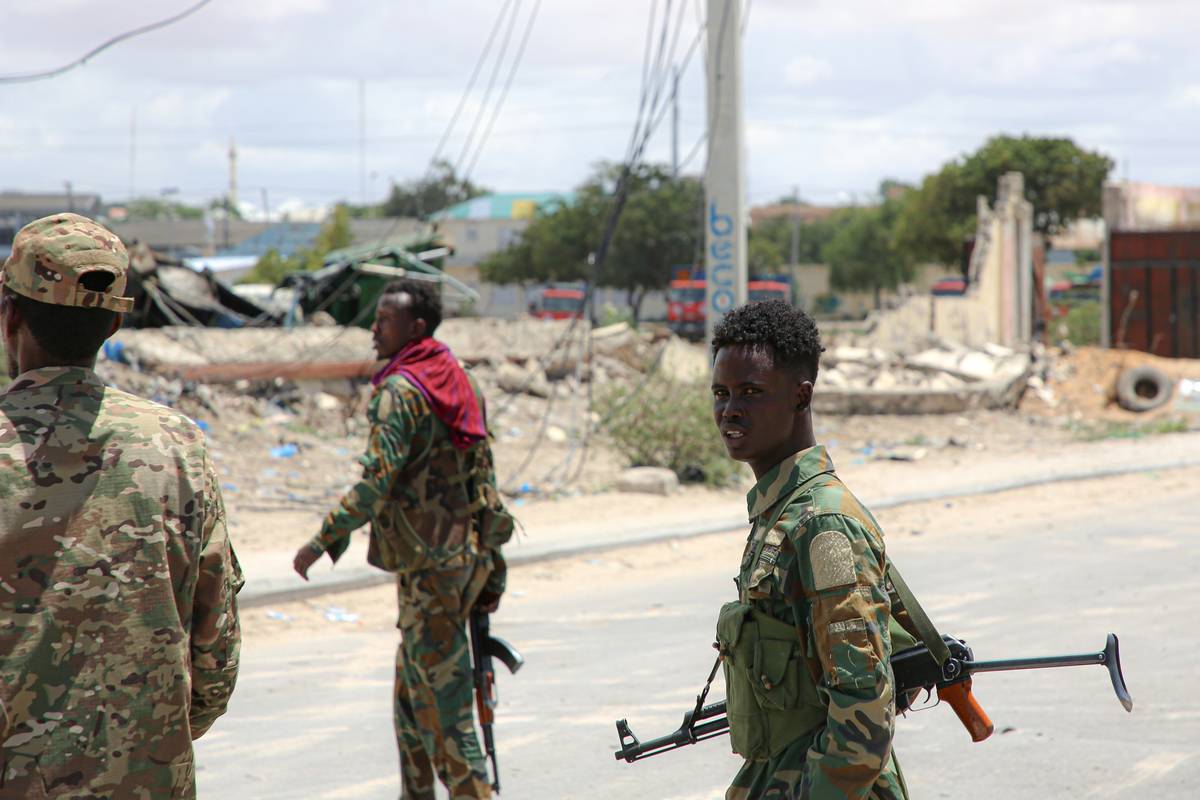 Somali security forces inspect the site of a suicide car bomb attack in Mogadishu, Somalia on August 22, 2023 [Abukar Muhudin - Anadolu Agency]