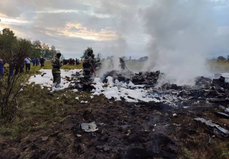 A view of the site after a private jet carrying 10 people including Wagner paramilitary group leader Yevgeny Prigozhin plunged to the ground near the village of Kuzhenkino, Russia's Tver region on August 23, 2023 [Investigative Committee of Russia - Anadolu Agency]