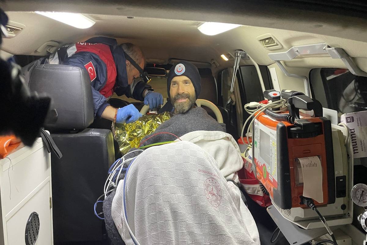 American explorer Mark Dickey trapped underground in a cave in Turkiye ...