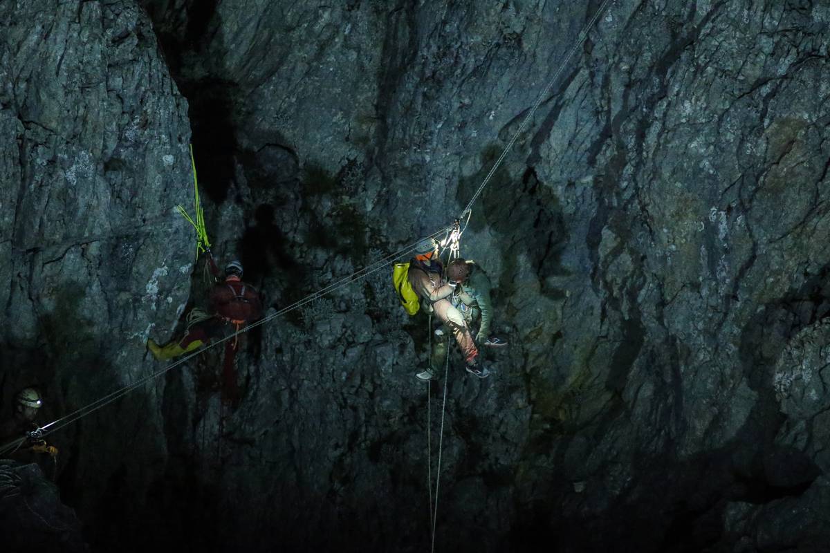 American explorer Mark Dickey trapped underground in a cave in Turkiye ...