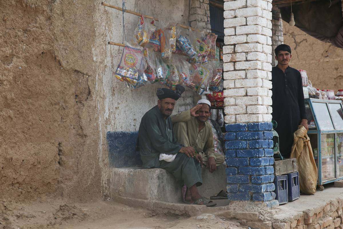 Afghan refugees live in hard contidions in Pakistan as they demand the renewal of their registration cards which has expired on June 30, in Peshawar, Pakistan on September 12, 2023 [Muhammed Semih Uğurlu/Anadolu Agency]