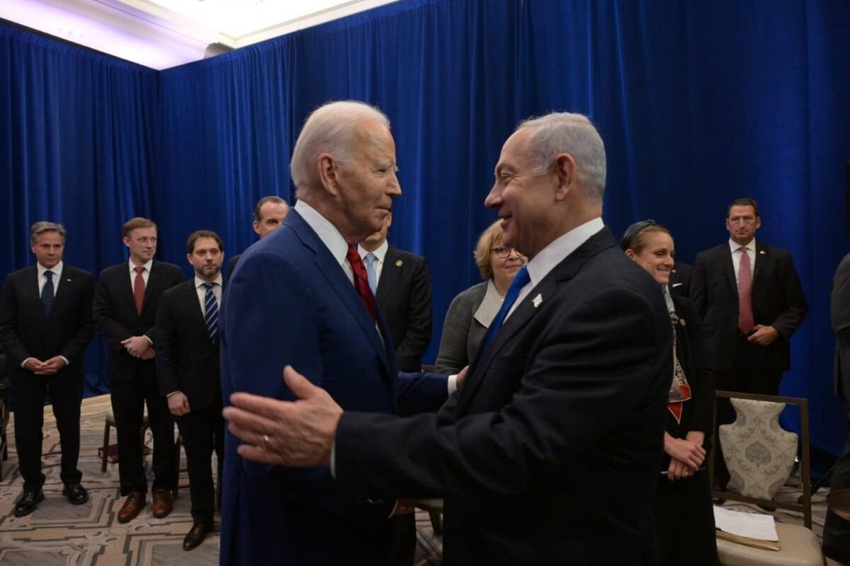 Israeli Prime Minister Benjamin Netanyahu (R) who is in New York for the 78th session of the United Nations (UN) General Assembly, meets with U.S. President Joe Biden (L) in New York, United States on September 20, 2023 [Avi Ohayon (GPO)/Handout/Anadolu Agency]