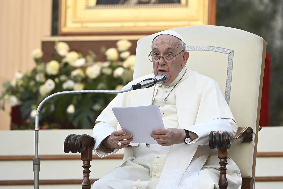 Pope Francis gives a speech in Vatican City, Vatican on September 30, 2023. [isabella Bonotto - Anadolu Agency]