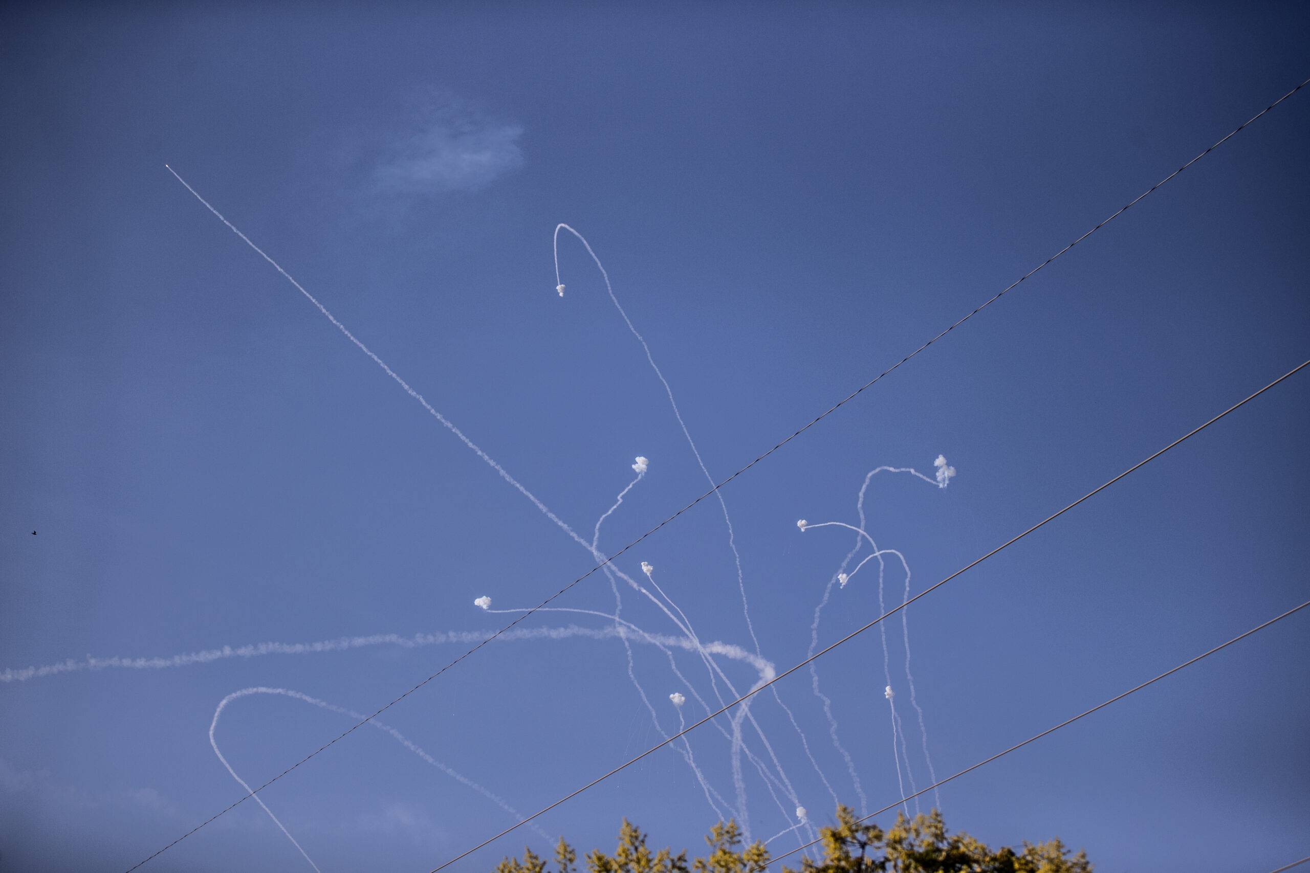 A view of rockets fired by Palestinians in response to Israeli airstrikes during an operation in Ashkelon, Israel on 07 October 2023 [Mostafa Alkharouf - Anadolu Agency]