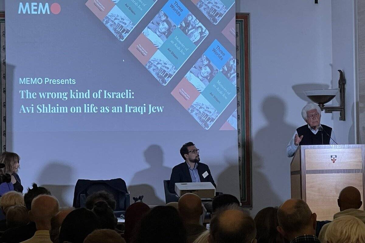 Professor Avi Shlaim gives a speech in London on October 13, 2023. [@MiddleEastMnt/Twitter]