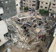 Dozens killed in an Israeli strike on a market place in Jabalia in Gaza on 9 October 2023 [Motasem A Dalloul/Middle East Monitor]