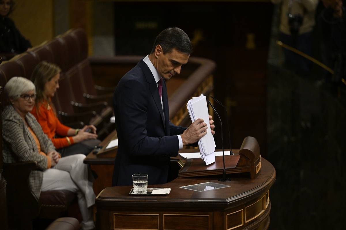 Pedro Sanchez, Spain's prime minister and leader of Partido Socialista Obrero Espanol (PSOE), attends a session at the Congress of Deputies in Madrid, Spain, on Wednesday, Nov. 15, 2023 [Burak Akbulut - Anadolu Agency]