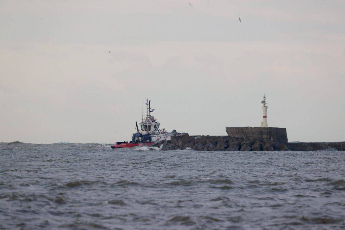 Sea and aerial search operations are launched in the area where the Kafkametler ship sank after hitting the breakwater after leaving the port in Eregli district of Zonguldak, Turkiye on November 20, 2023 [Ömer Ürer - Anadolu Agency]