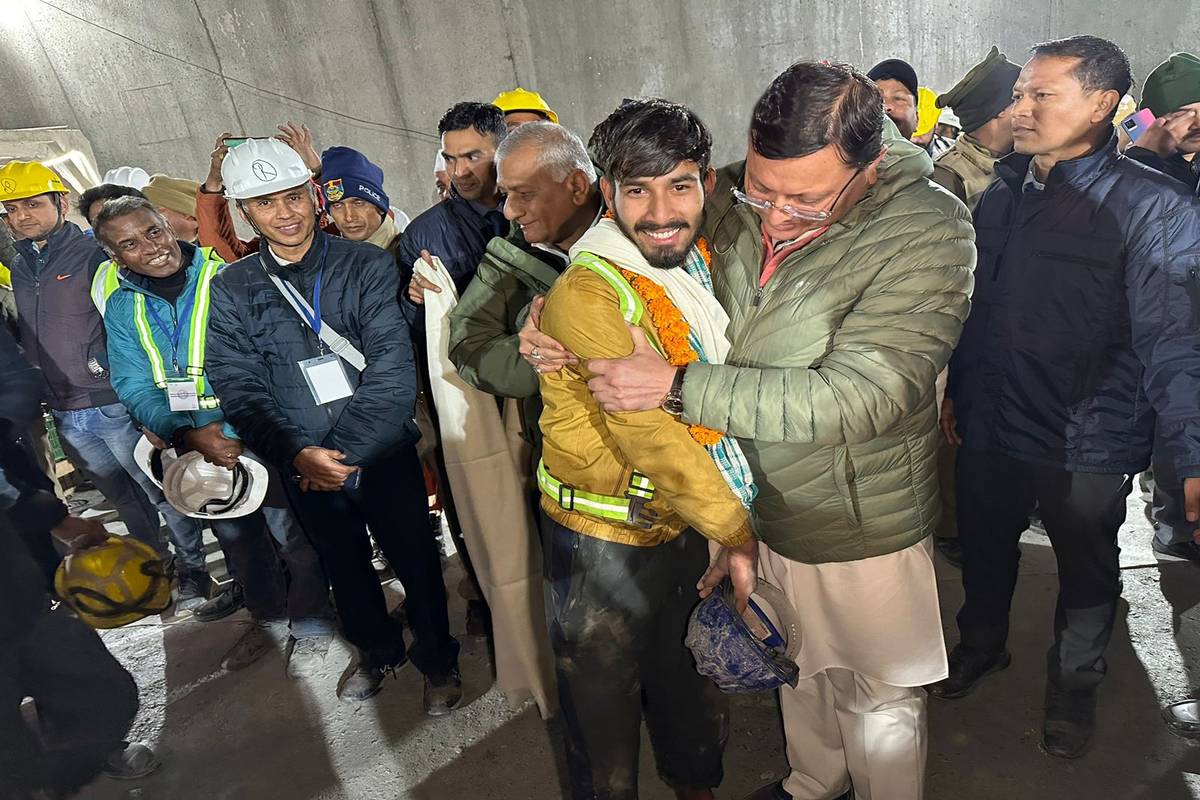 All 41 workers trapped under collapsed tunnel rescued after 17 days in ...