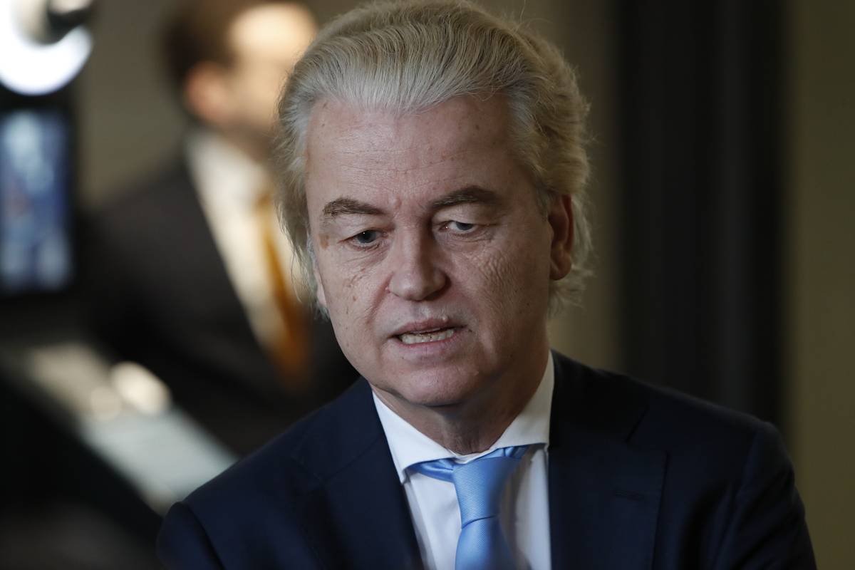Leader of the Party for Freedom (PVV) Geert Wilders speaks to press in The Hague, Netherlands on November 29, 2023 [Farouk Batiche/Anadolu Agency]