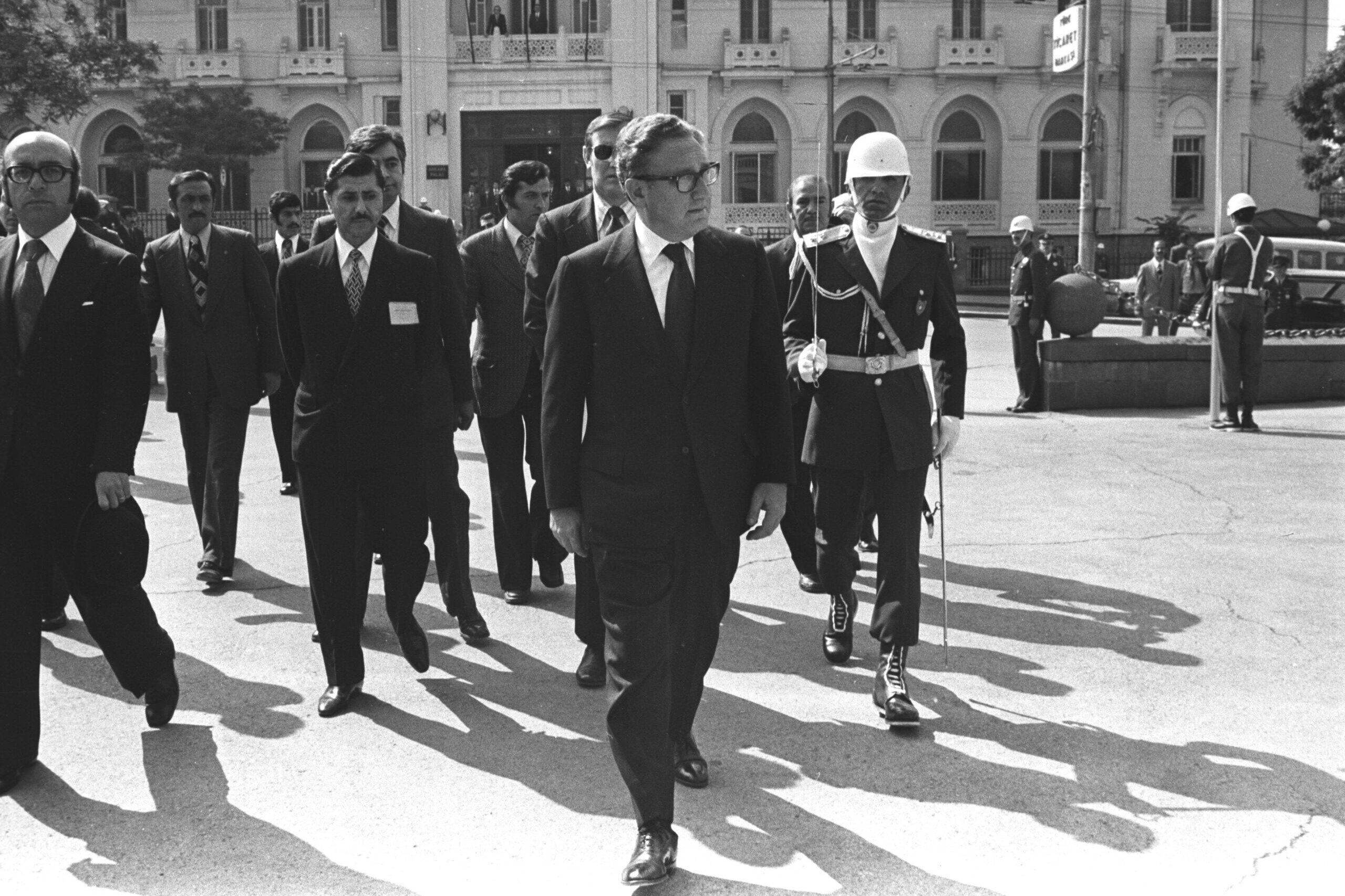 A file photo dated May 22, 1975, shows former US Secretary of State Henry Kissinger during an official welcoming ceremony upon his arrival in Ankara, Turkiye [Necdet Onur - Anadolu Agency]