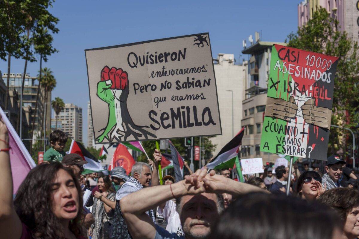 Palestinian Community In Chile Rally To Demand Ceasefire