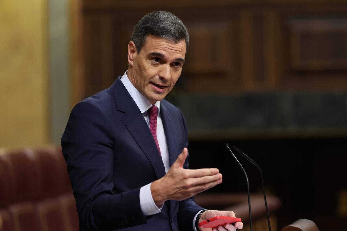 Spanish acting Prime Minister Pedro Sanchez speaks during the investiture debate at the Spanish Parliament in Madrid, Spain on November 15, 2023 [Isabel Infantes/Getty Images]