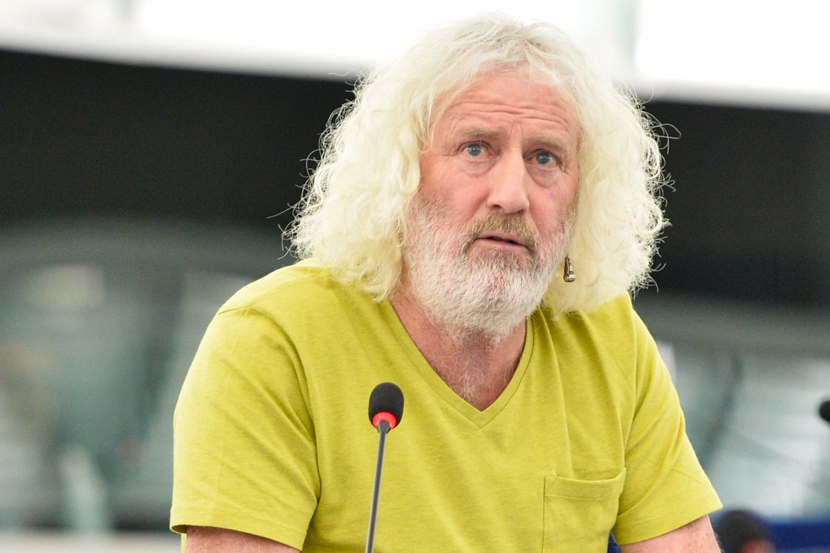 Irish MEP Mick Wallace condemns EU silence on Israeli war crimes