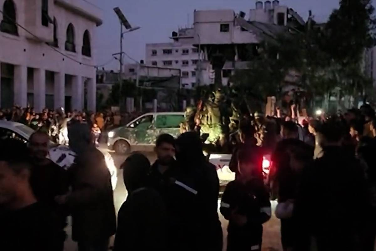 Hamas Releases Israeli Hostages in Gaza City Center